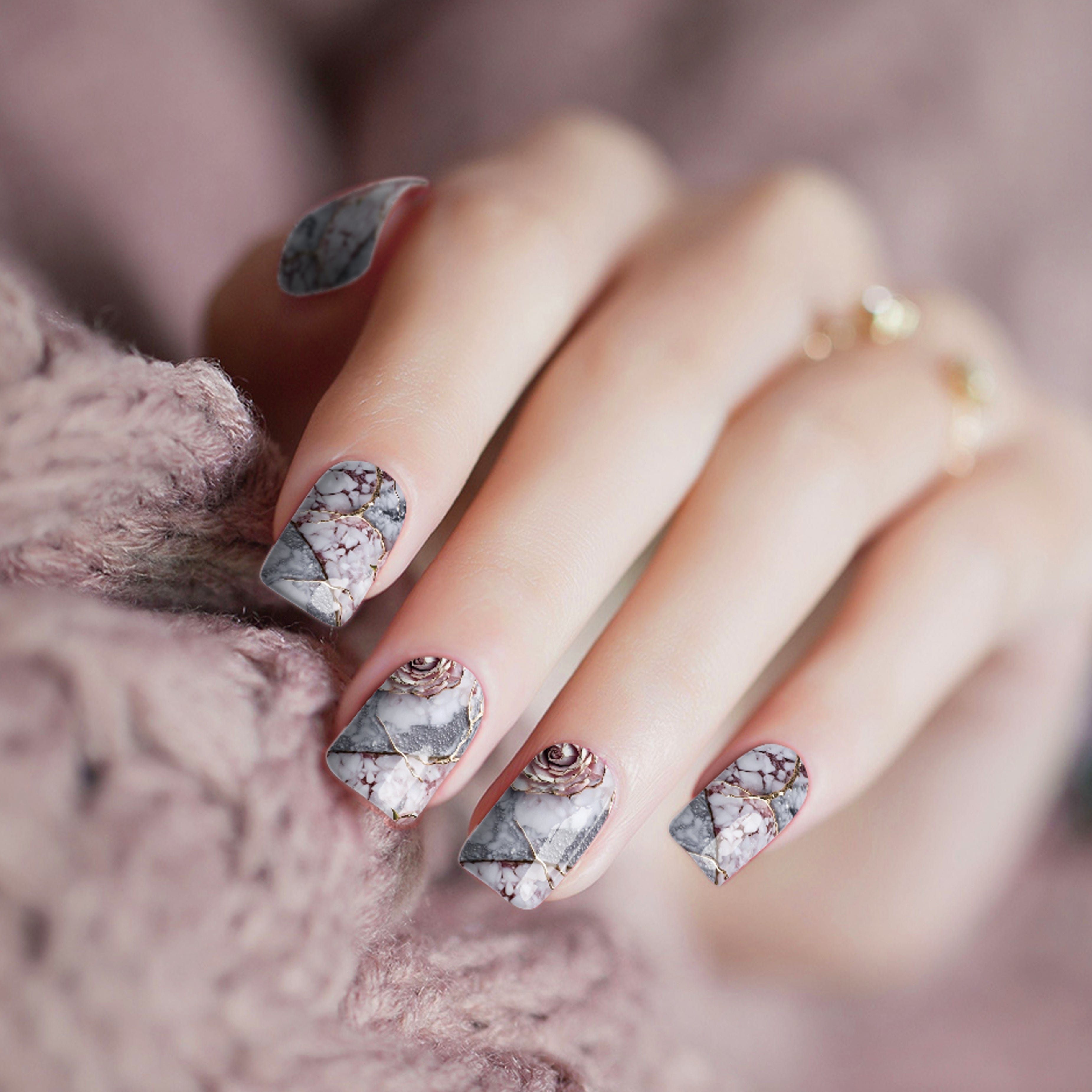Marble Rose