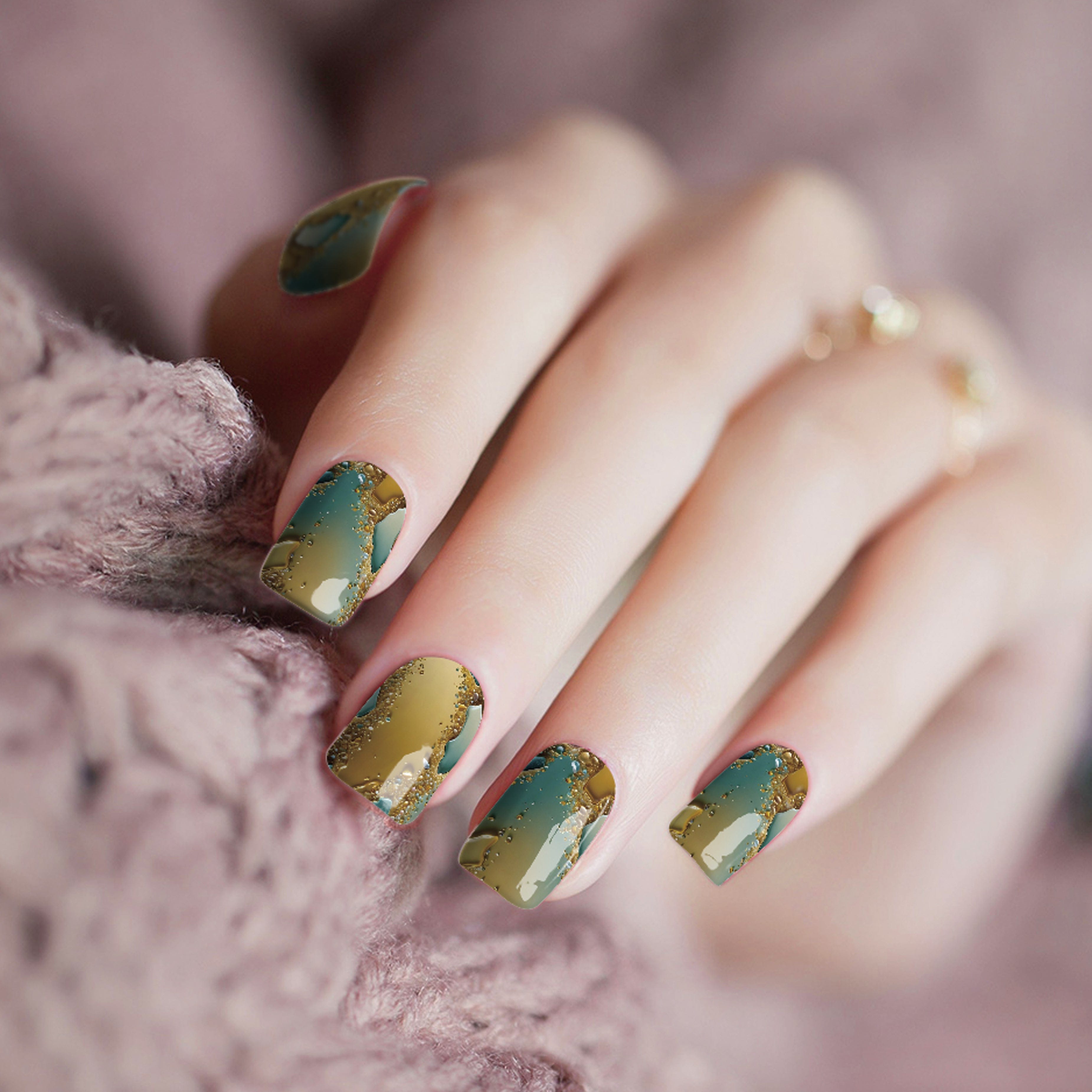 Gold Finger Marble